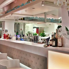 H2no Cocktail Bar a Lignano