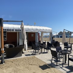 Beach Bar 