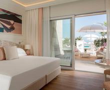Riviera Resort