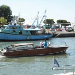 Lady E Boat Service