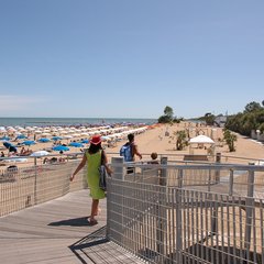 Boardwalk of bagno 6 in Riviera