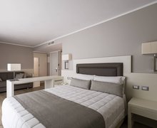 hotel adria