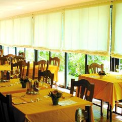 Dining hall at hotel La Pigna