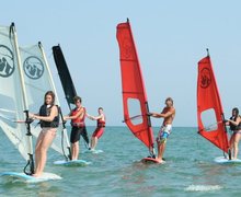 Lezione di gruppo Windsurf
