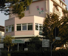 Exterior of hotel Rosapineta
