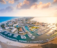 Vista aerea di Marina Punta Faro Resort