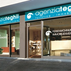 Outside the Teghil Agency in Lignano