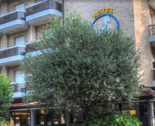 Exterior of hotel Al Cavallino Bianco